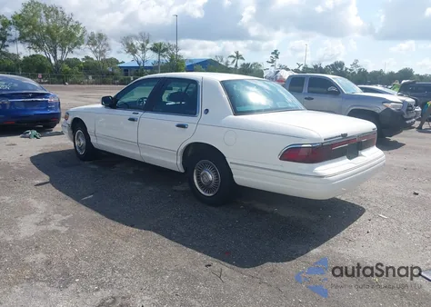 1996 Mercury Grand Marquis Gs z USA, uszkodzony, nr VIN 2MELM74W9TX692417
